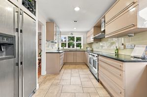BROMLEY ROAD- click for photo gallery
